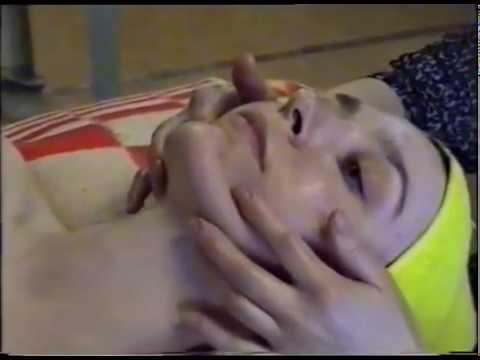 Видео: Косметический массаж лица