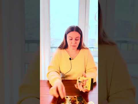 Видео: Таро😍СКУЧАЕТ ЛИ ПО ВАМ🥰🌈💯✅