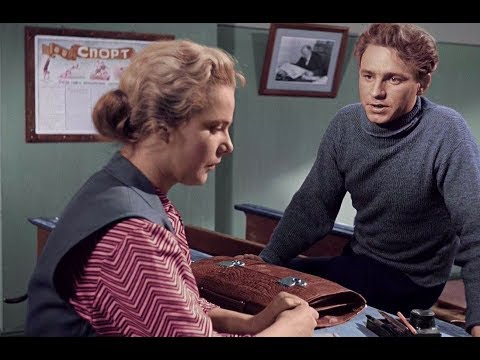 Видео: Подборка ДИЧАЙШИХ ЛЯПОВ В СОВЕТСКИХ ФИЛЬМАХ ( 6-10 выпуски)