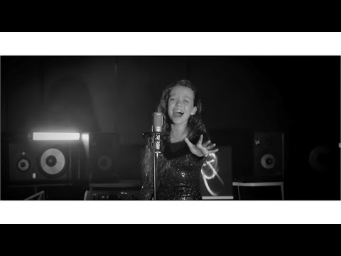 Видео: Whitney Houston - "Run To You". Cover by Анастасия Иванова(11 лет).