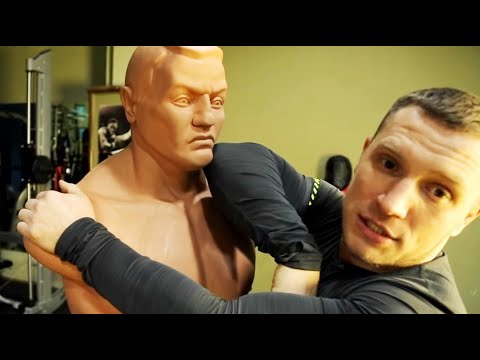 Видео: Как бить в уличной драке!  Лучшие Короткие Удары