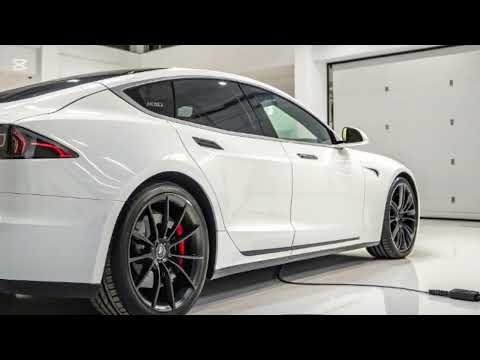Видео: Tesla Model S 2025: Электрошок! Эта машина уничтожает бензиновые авто»