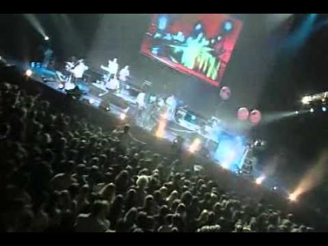 Видео: Браво feat. Земфира - Розы (live, 2004 год)