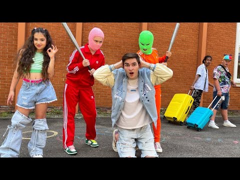 Видео: Кой ограби учителя на Макс? 😱 Губещите изгонени от кампуса | KiKiDo Campus Bulgarian