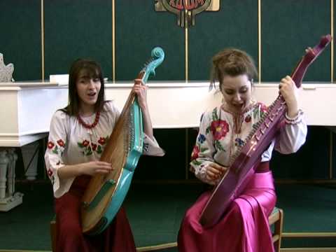 Видео: Дует «Ілларіонова Яна та Ясенчук Катерина» - «Пливе човен»