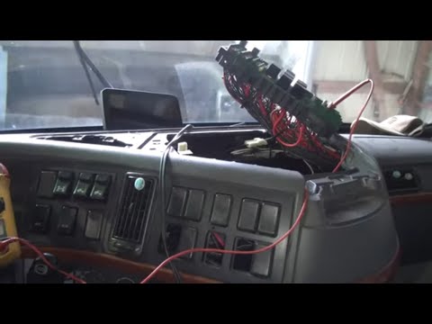 Видео: Короткое замыкание в электросистеме Volvo Vnl, перегорает предохранитель, не работают стеклоочист...