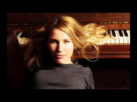 Видео: Пия за Мария - Миленита (кавър)