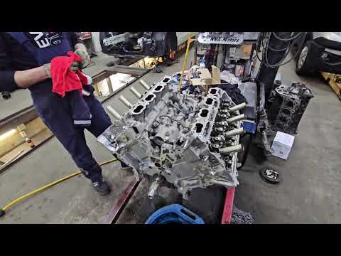 Видео: Mercedes V-classe W447 swap V8 4.6L 4x4 часть2.