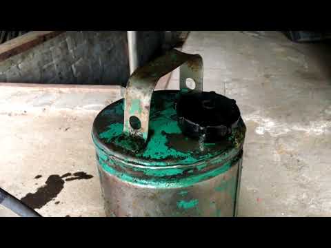 Видео: Урал 4320, серия 36,замена масла в мостах и раздатке, добовляем топлива