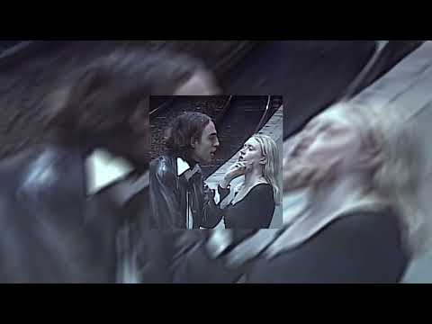 Видео: ты снова куришь, снова слёзы на твоих щеках💕