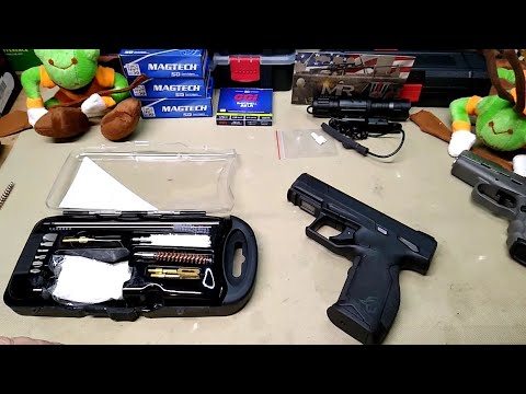 Видео: Как почистить Taurus TX22. Набор для чистки Huntpro 22/30 калибра.