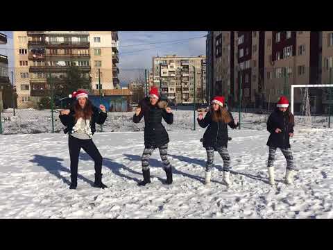 Видео: Коледа е...с коледен танц