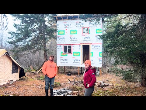 Видео: Как мы утепляем наш автономный домик для канадских зим