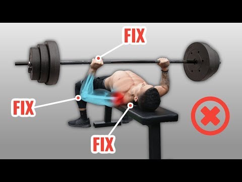 Видео: Как делать жим лежа без боли в плечах (4 ошибки, которые вы, вероятно, совершаете)