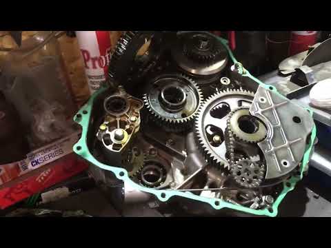 Видео: Honda GL 1800-проблемы с кпп