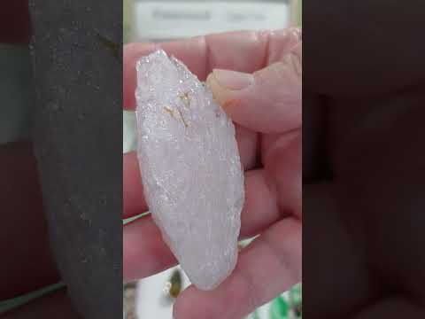 Видео: НОВИНКИ РЕДКИХ КОЛЛЕКЦИОННЫХ МИНЕРАЛОВ.