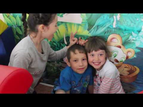 Видео: Один день в детском саду.