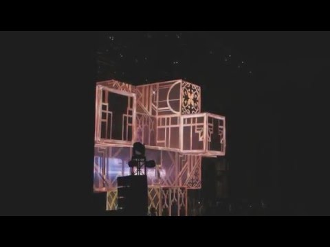 Видео: Дима Билан Против правил & Как хотел я (На бис, Крокус сити холл 2015)