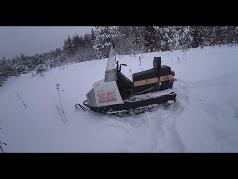 Видео: Снегоход Буран, открыл сезон покатушек. Проблемы с левыми тележками, что делать?