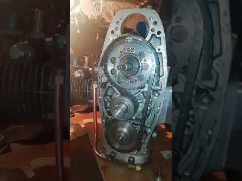 Видео: Днепр МТ-1000. 4.1 серия. Цепь ГРМ - готово.