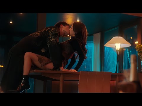 Видео: Годы разлуки, один взгляд — СЕО несёт её домой и целует без конца, не отпуская снова!