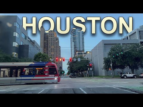 Видео: ХЬЮСТОН, ТЕХАС, Прогулка на машине по центру города на закате — 4K UHD