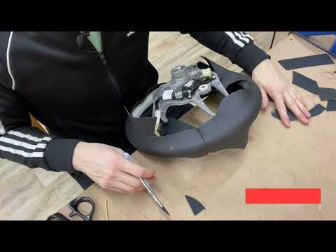 Видео: Перетяжка руля Kia Rio 4 с подогревом, часть 2