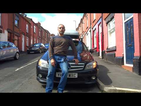 Видео: Как заменить поворотники на боковых зеркалах на Mercedes Bens w204