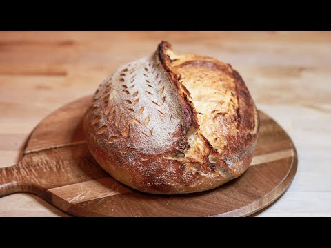 Видео: Самый мягкий французский хлеб на закваске, который вы КОГДА-ЛИБО приготовите (секретный ингредиент!)