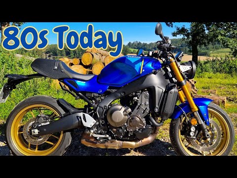 Видео: 1980-е годы встречают 2023 год: производительность — Yamaha XSR900 2023 года