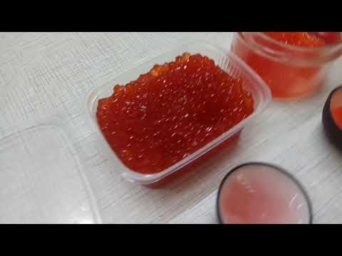 Видео: Икра поддельная и настоящая - как отличить