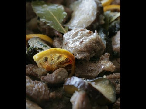 Видео: Юлия Высоцкая — Тушеная баранина с баклажанами