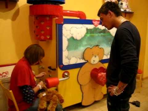 Видео: Как Влад покупал мишку