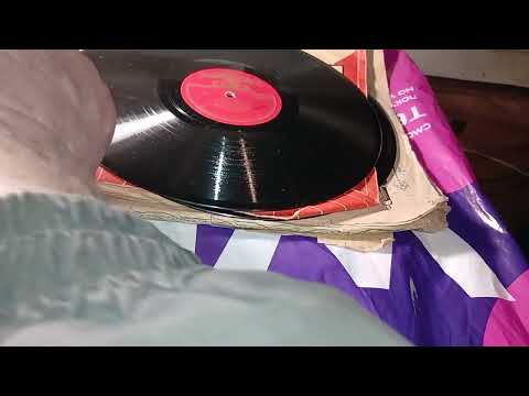 Видео: Прикупил грампластинок 🙂