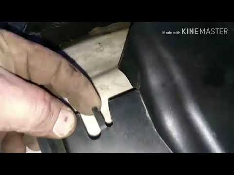 Видео: #17 БМВ e90 троит и глохнет, замена ДПКВ. N46b20