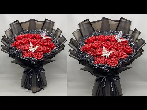 Видео: Сделай сам | Как легко сделать букет роз из атласных лент | Упаковка букета цветов