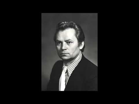 Видео: Чайковский Толстой Средь шумного бала Юрий Мазурок (баритон)