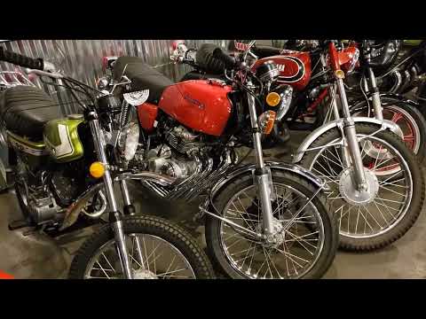 Видео: Коллекция коллекционера старинных японских мотоциклов