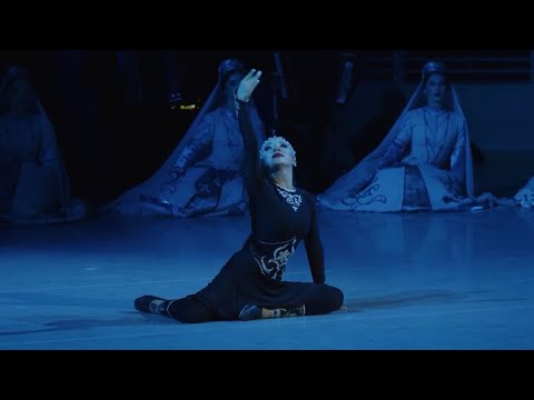 Видео: Circassian Girls Dance “Щольэхъу”, Kabardinka Ensemble