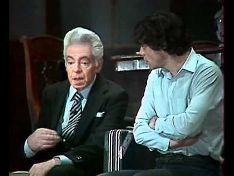 Видео: Аркадий Райкин. Шпион.