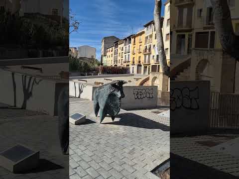 Видео: Барбастро  - город в центре Арагона.  И в центре событий.