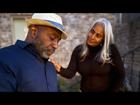 Видео: Мама Эшли просит у Шермана денег и просит сохранить это в тайне.