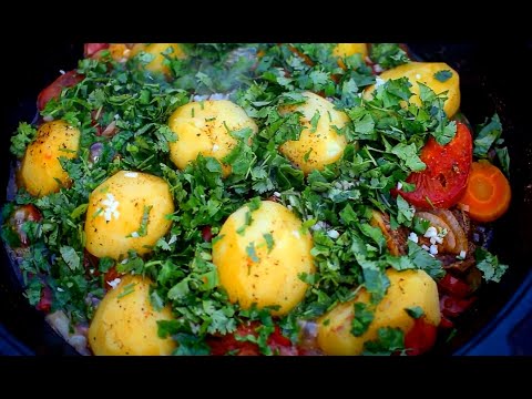 Видео: ☝ Хашлама (мясо с овощами тушеное в пиве) в казане на костре!