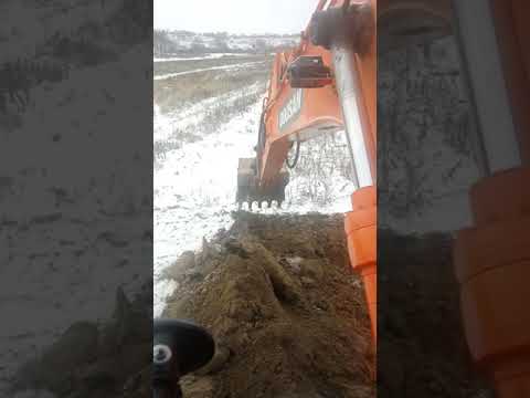 Видео: Эксковатор, Doosan 180, погрузка самосвала!!!