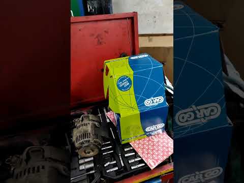 Видео: TOYOTA PICNIC замена привода, замена генератора и сервисных ремней