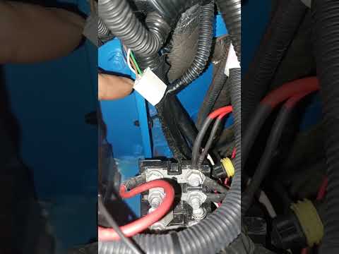 Видео: Подключение дополнительного насоса ОЖ, на автомобили семейства ГАЗ, к бортовой электрической сети.