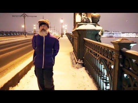 Видео: Бездомный питерский экскурсовод | ЧЕЛОВЕК НА КАРТЕ