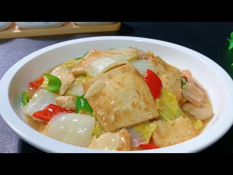Видео: Научись готовить капусту с тофу! Легко и вкусно — тофу нежное, капуста сладкая