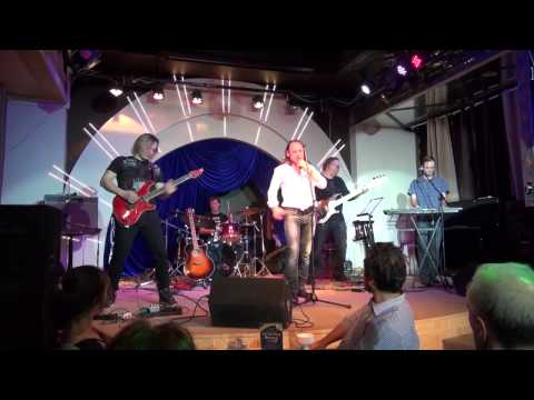 Видео: Концерт Василия Акимова (солист рок-группы 'МОНОМАХ')