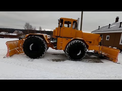 Видео: ТРАКТОР КИРОВЕЦ. ТРАКТОР К 700. СТАВИМ ПЕРЕДНИЙ ОТВАЛ.